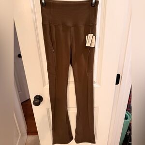 Laundry by Shelli Segal Brown Leggings with Media Pocket